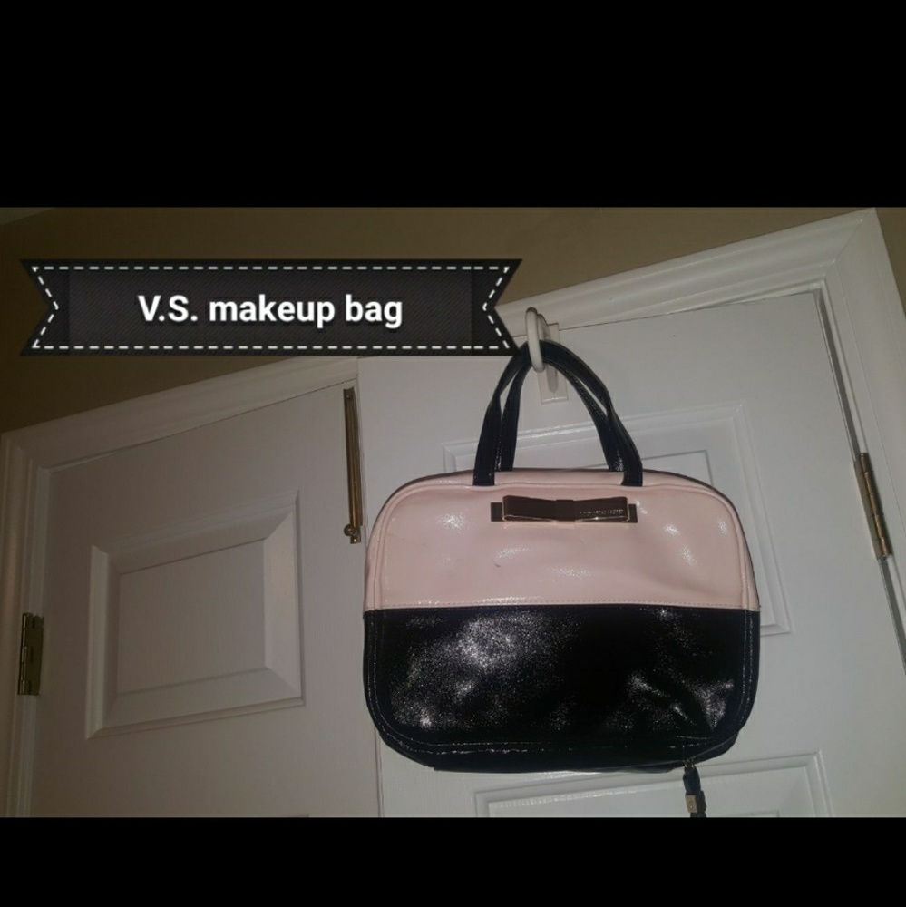 Cute VS Make up bag